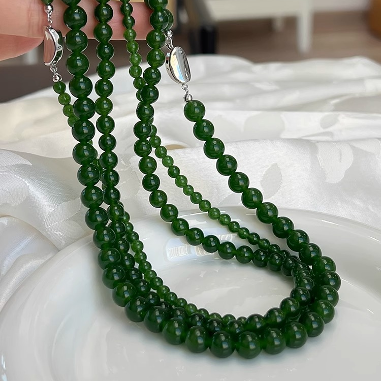 Green Chalcedony Neo-Chinese Yuanbao Clasp Necklace - Jade Beaded Collarbone Jewelry (4mm~8mm)