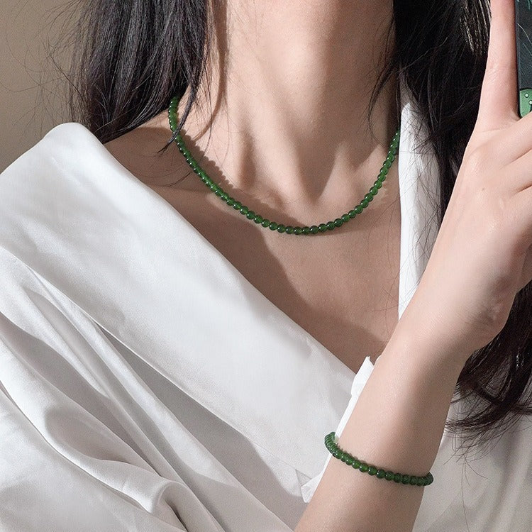Green Chalcedony Neo-Chinese Yuanbao Clasp Necklace - Jade Beaded Collarbone Jewelry (4mm~8mm)