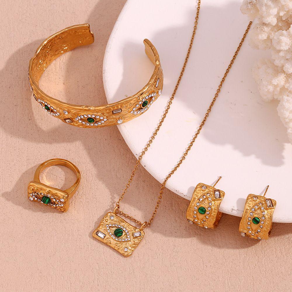 Luxury Evil Eye Zircon Pendant Necklace Set